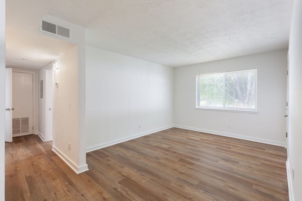 641 Powder Springs St Se #11 - Photo 6 of 23
