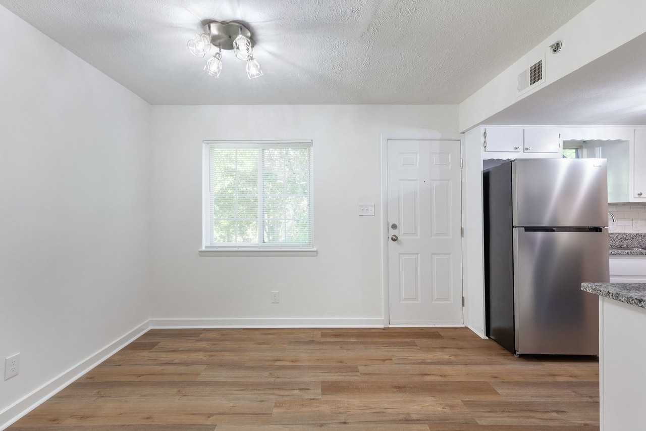 641 Powder Springs St Se #11 - Photo 7 of 23