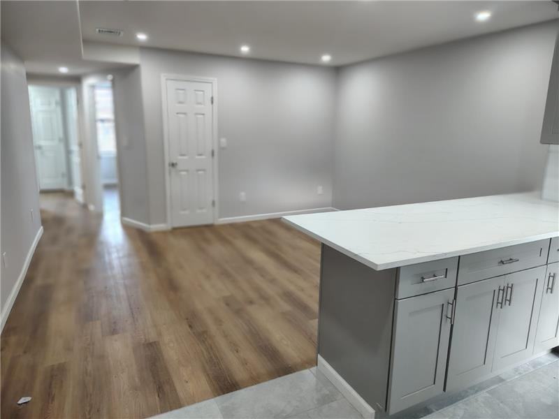 858 Bay St #2 - Photo 2 of 8
