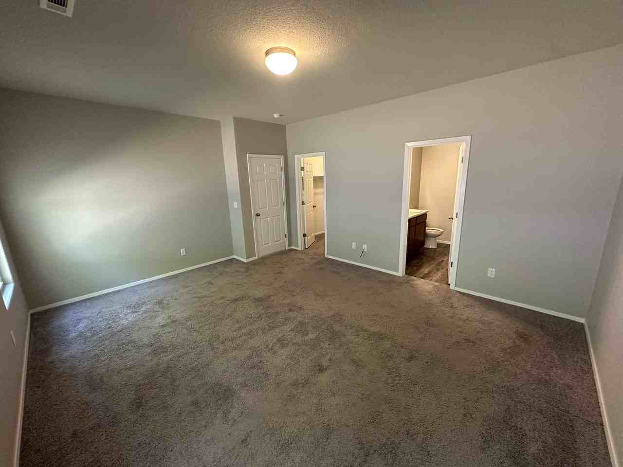 4702 W Hoover Loop - Photo 5 of 20