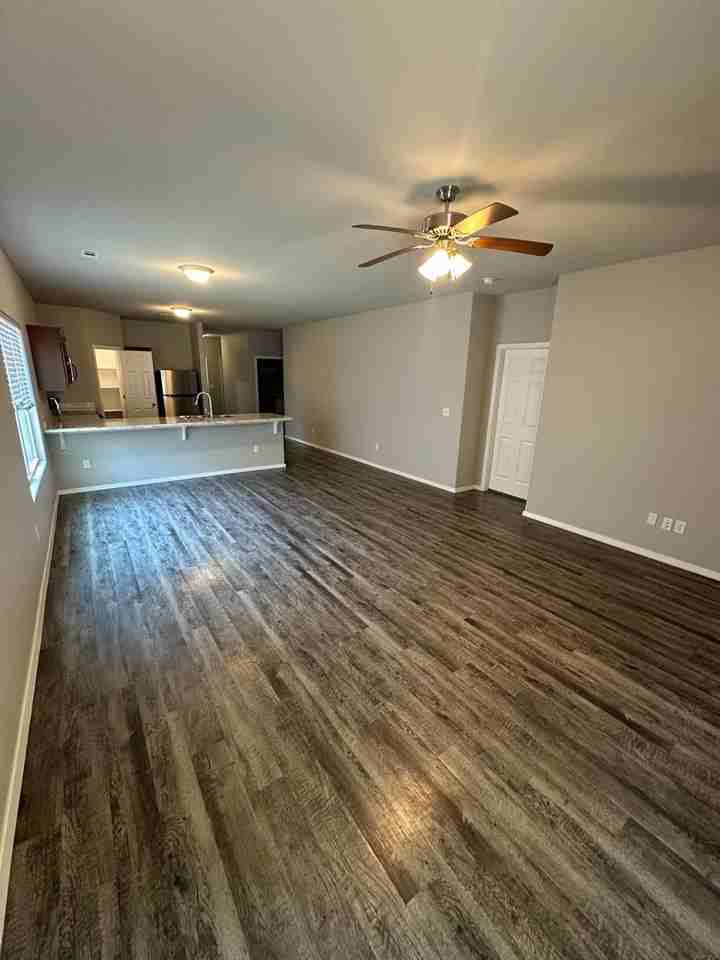 4702 W Hoover Loop - Photo 2 of 20