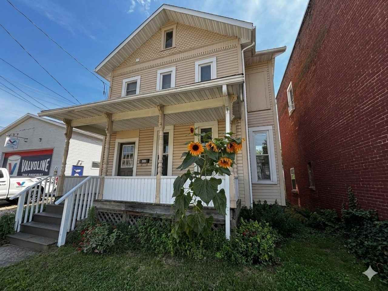 144 N Broad St