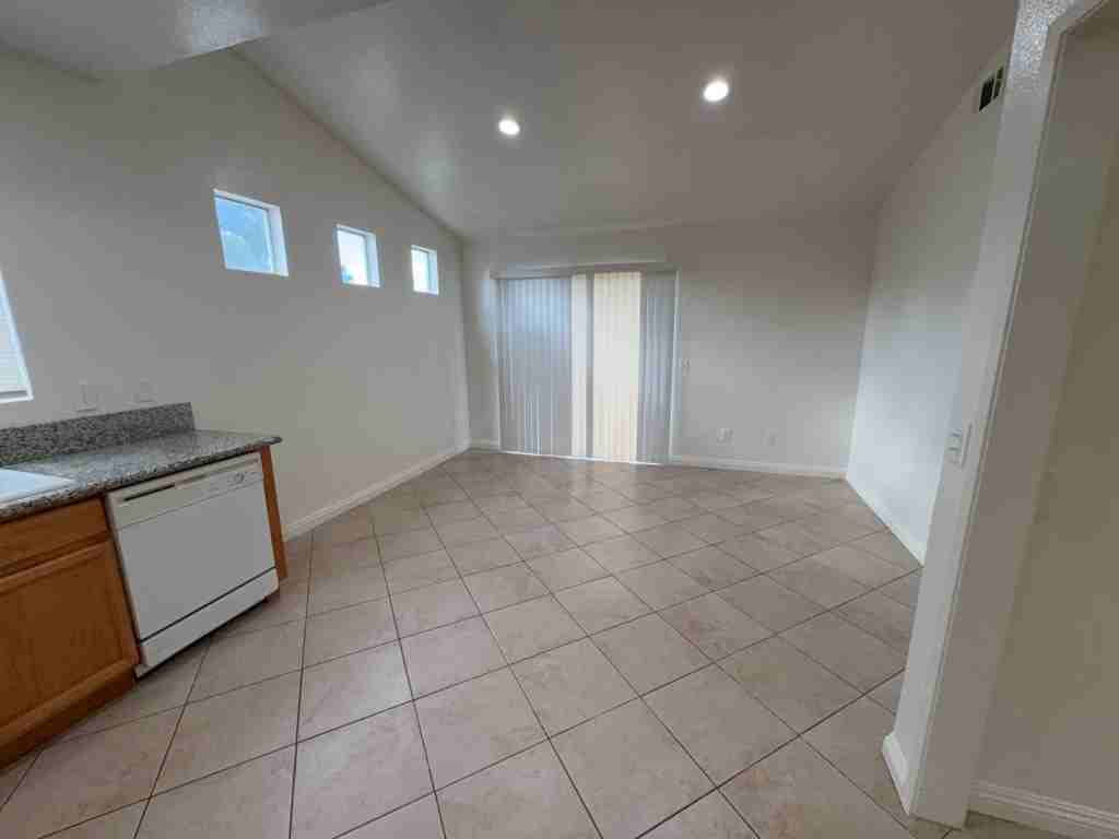 13654 Opal Circle - Photo 2 of 13