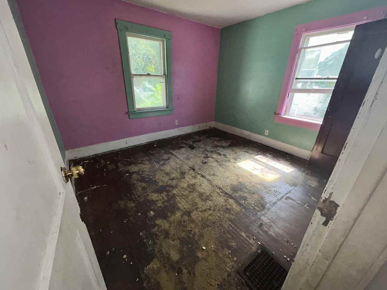 1204 N Jordan St - Photo 5 of 10