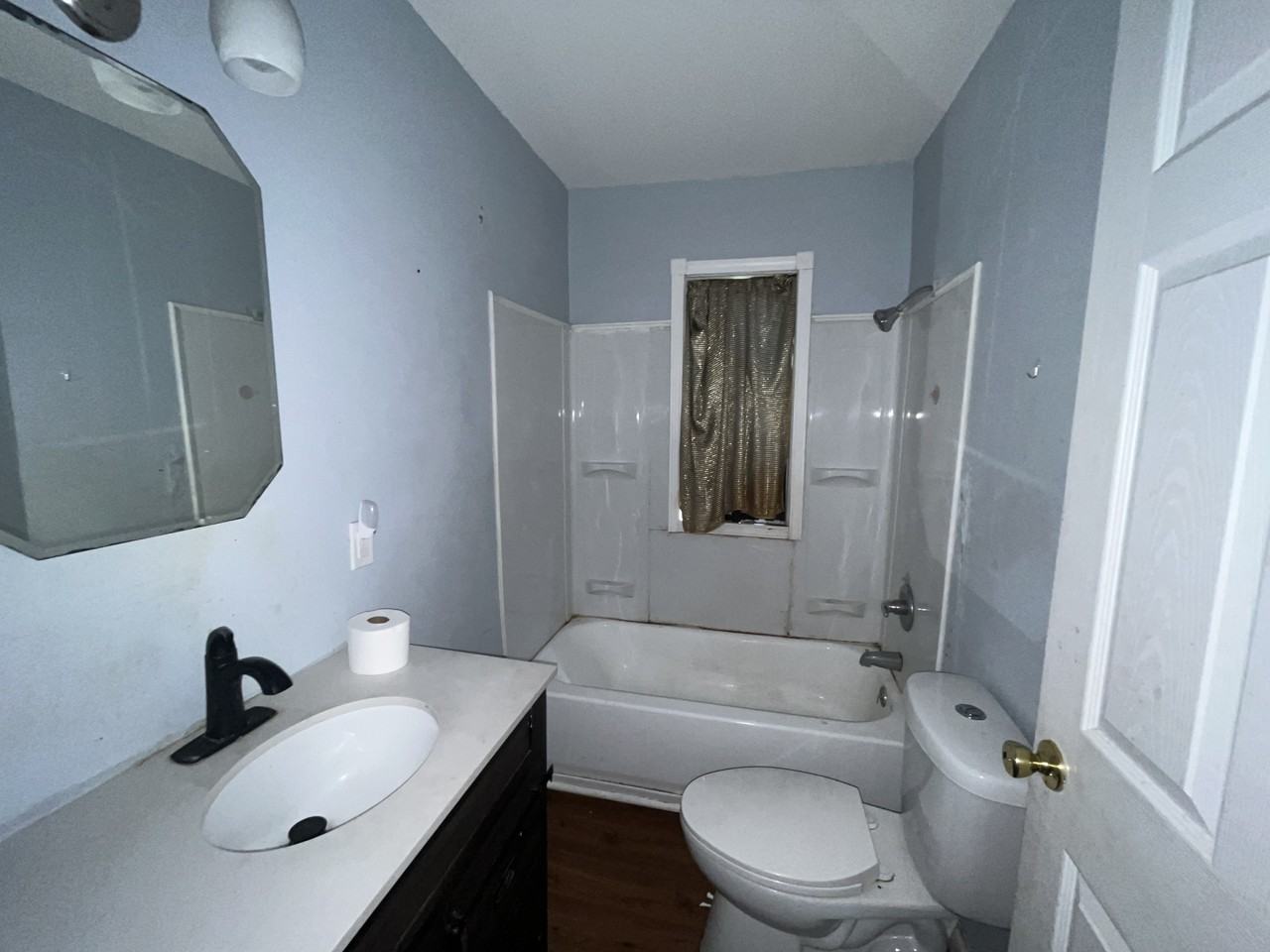 1127 N 45th St - Photo 5 of 7