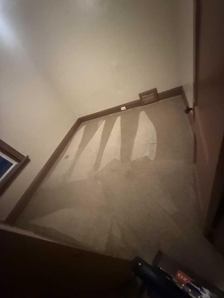 8321 Tioga Ave - Photo 2 of 6