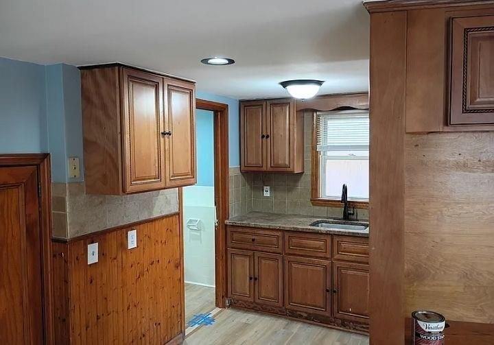 35 Spicer St - Photo 2 of 16