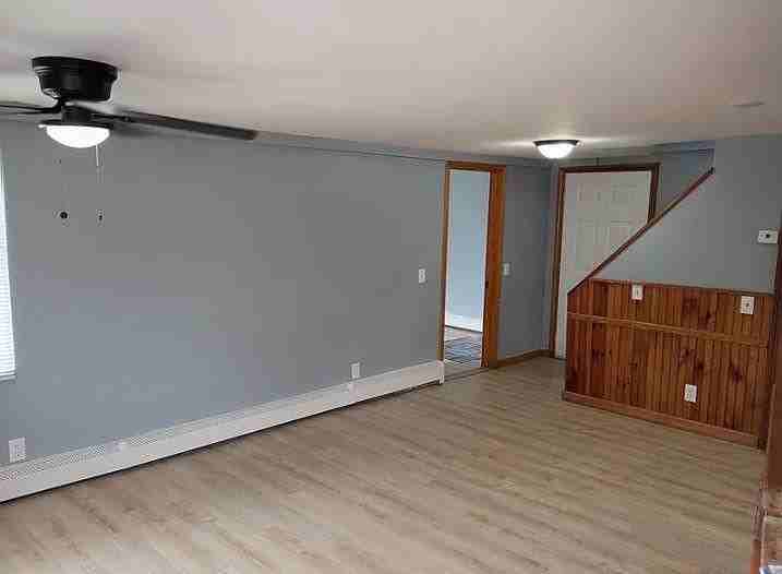 35 Spicer St - Photo 3 of 16