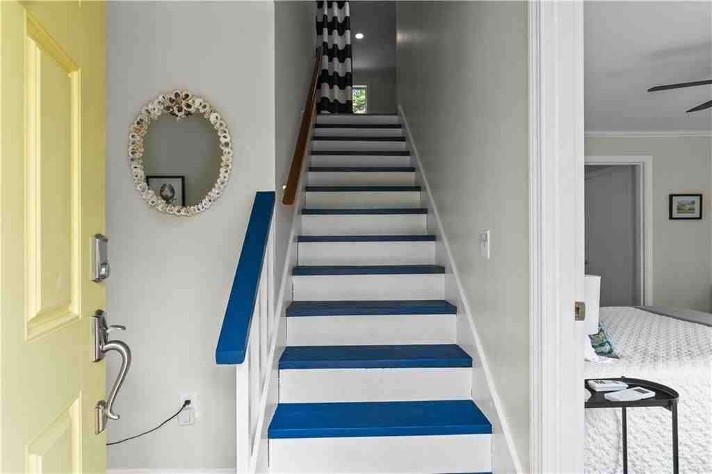 59 Berkley Ave - Photo 2 of 28