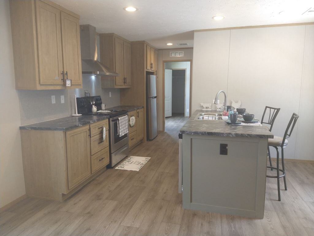 5603 Larry St - Photo 3 of 26