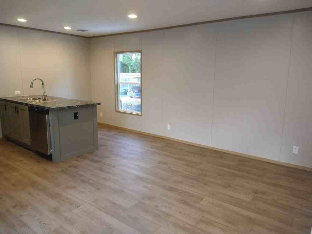 5603 Larry St - Photo 7 of 26