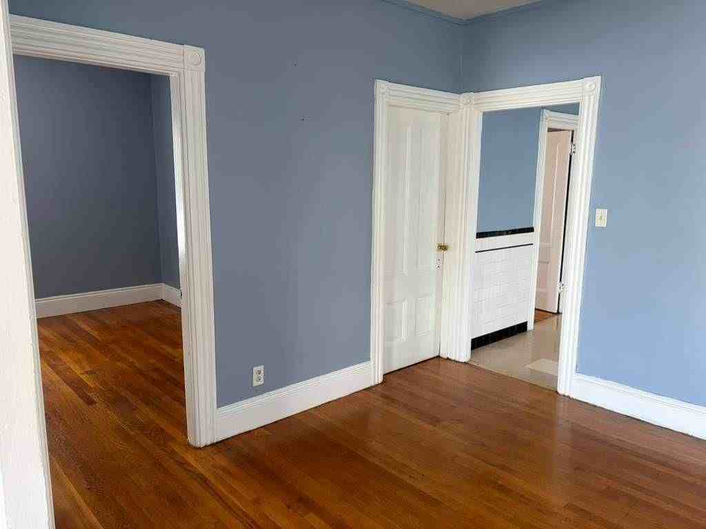 94 Lexington Ave - Photo 5 of 20
