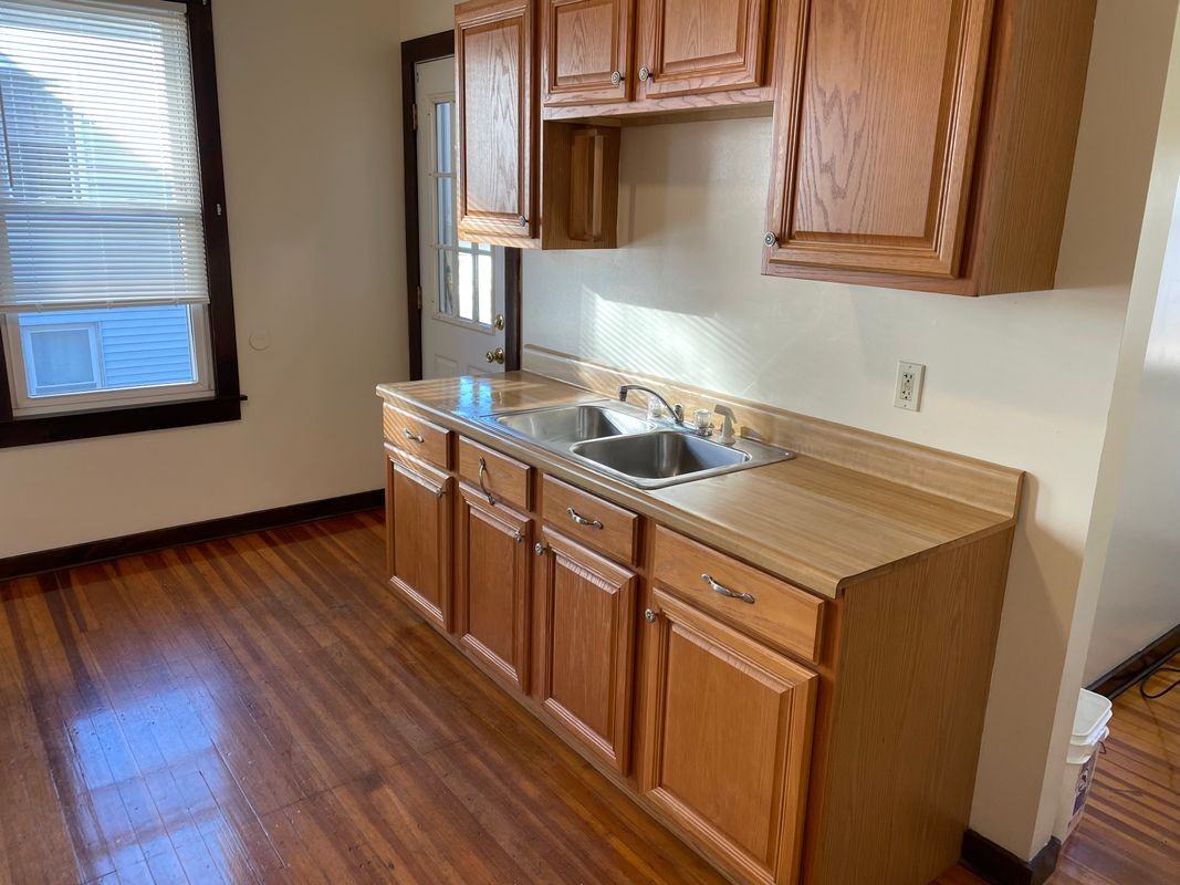 16 Canby St - Photo 6 of 10