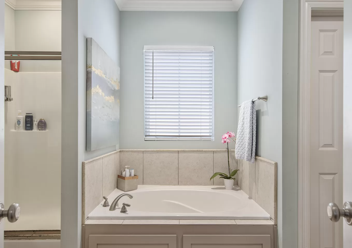 205 Oak Path Dr - Photo 3 of 21