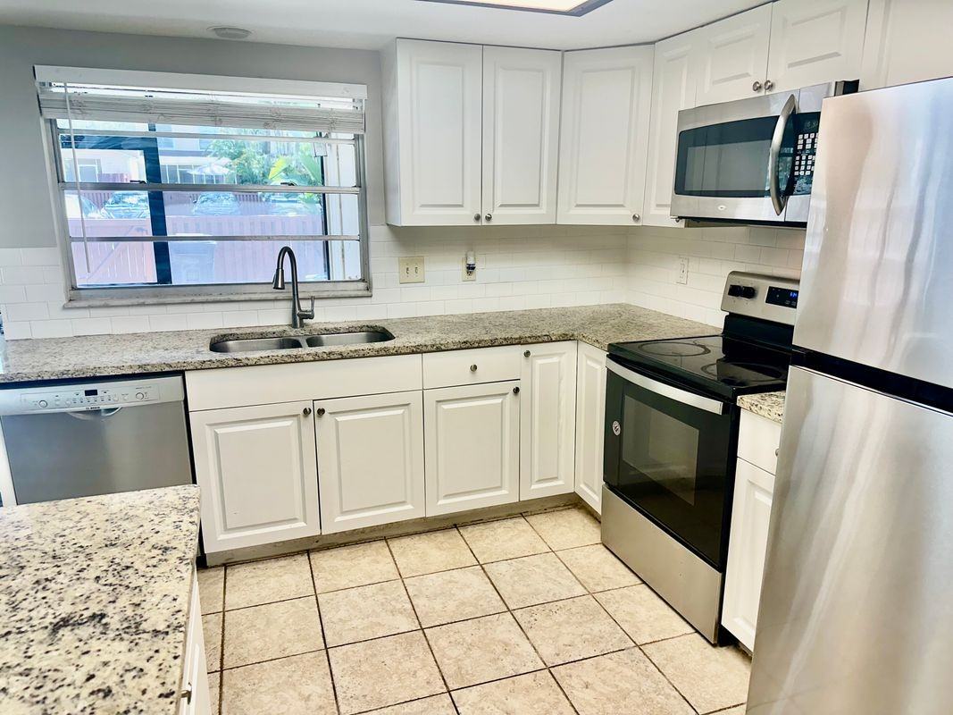 14752 Morning Dr - Photo 7 of 28