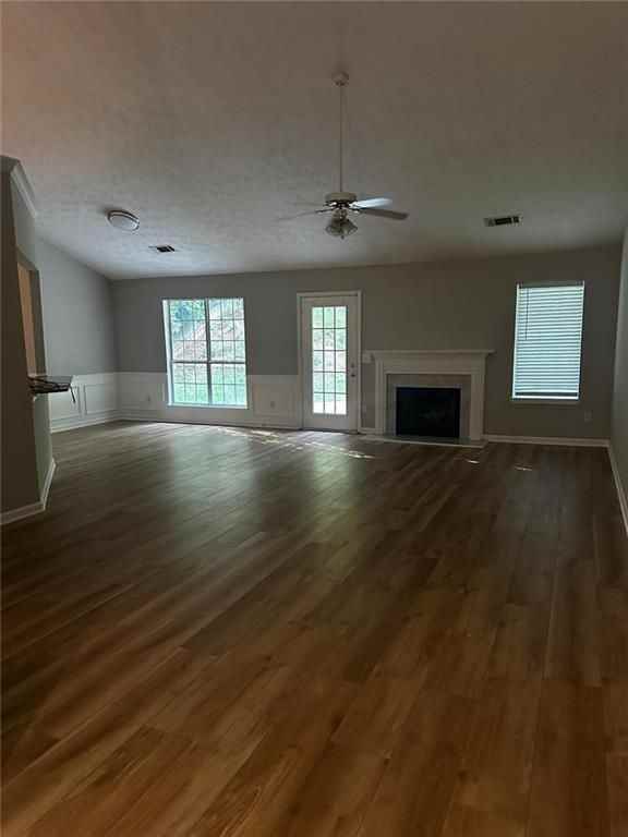 1055 Chatham Rd - Photo 6 of 31