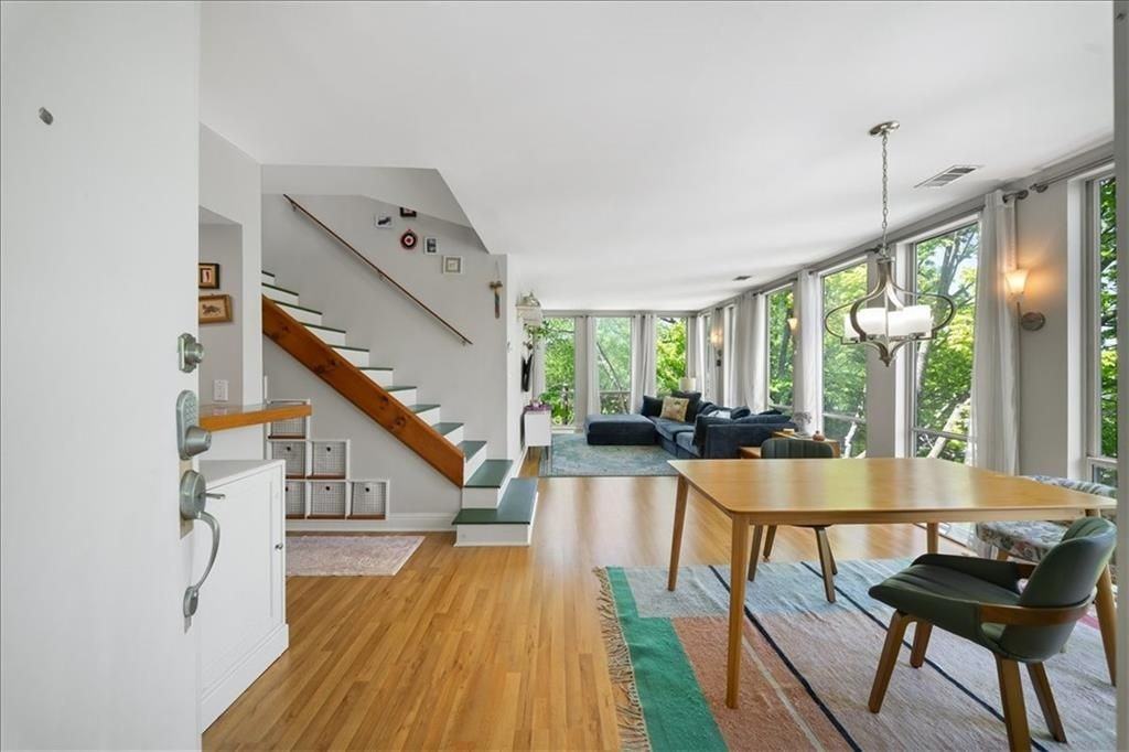 287 14th St Nw ##13 - Photo 4 of 45