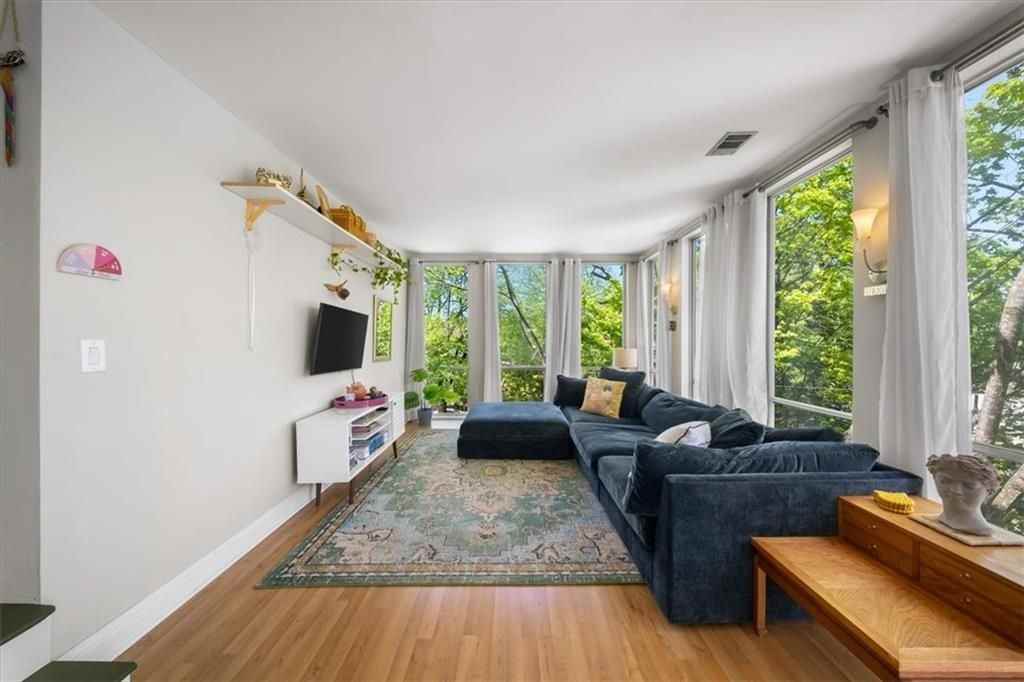 287 14th St Nw ##13 - Photo 6 of 45