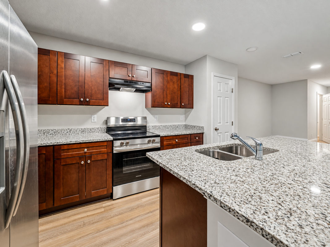 7624 Cocoa Ave - Photo 7 of 33