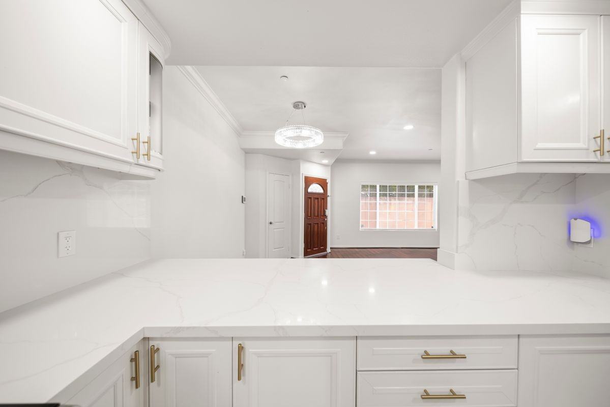715 E Angeleno Ave ##104 - Photo 7 of 29