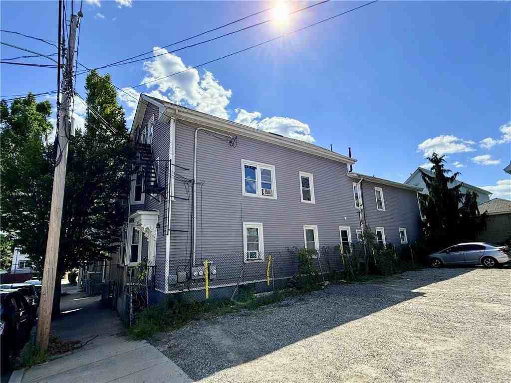 41 Joslin St ##3 - Photo 3 of 9