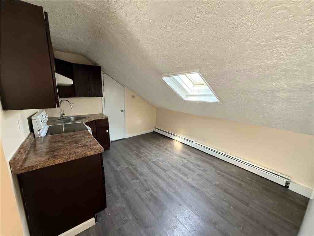 41 Joslin St ##3 - Photo 5 of 9