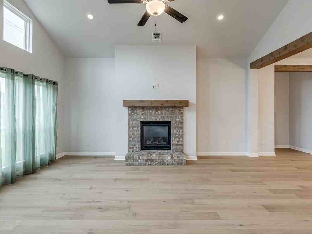 1609 Sw 157th St - Photo 3 of 4
