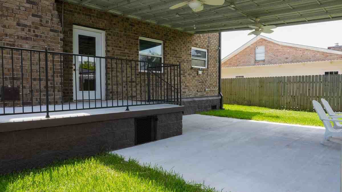 23 Platt St - Photo 3 of 4