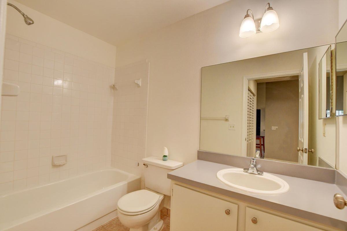 499 Hardwood Pl - Photo 5 of 25