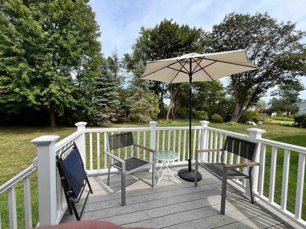19 Myrica Ave - Photo 5 of 33