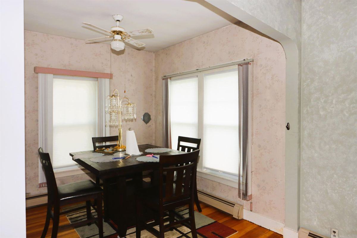 429 Main St - Photo 7 of 19