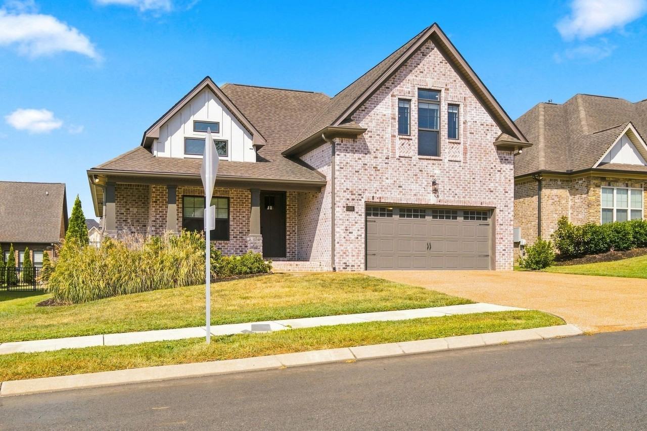 1041 Jackston Mack Way - Photo 2 of 44