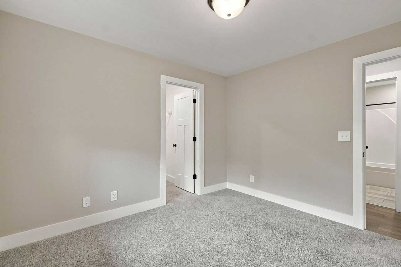 1041 Jackston Mack Way - Photo 6 of 44