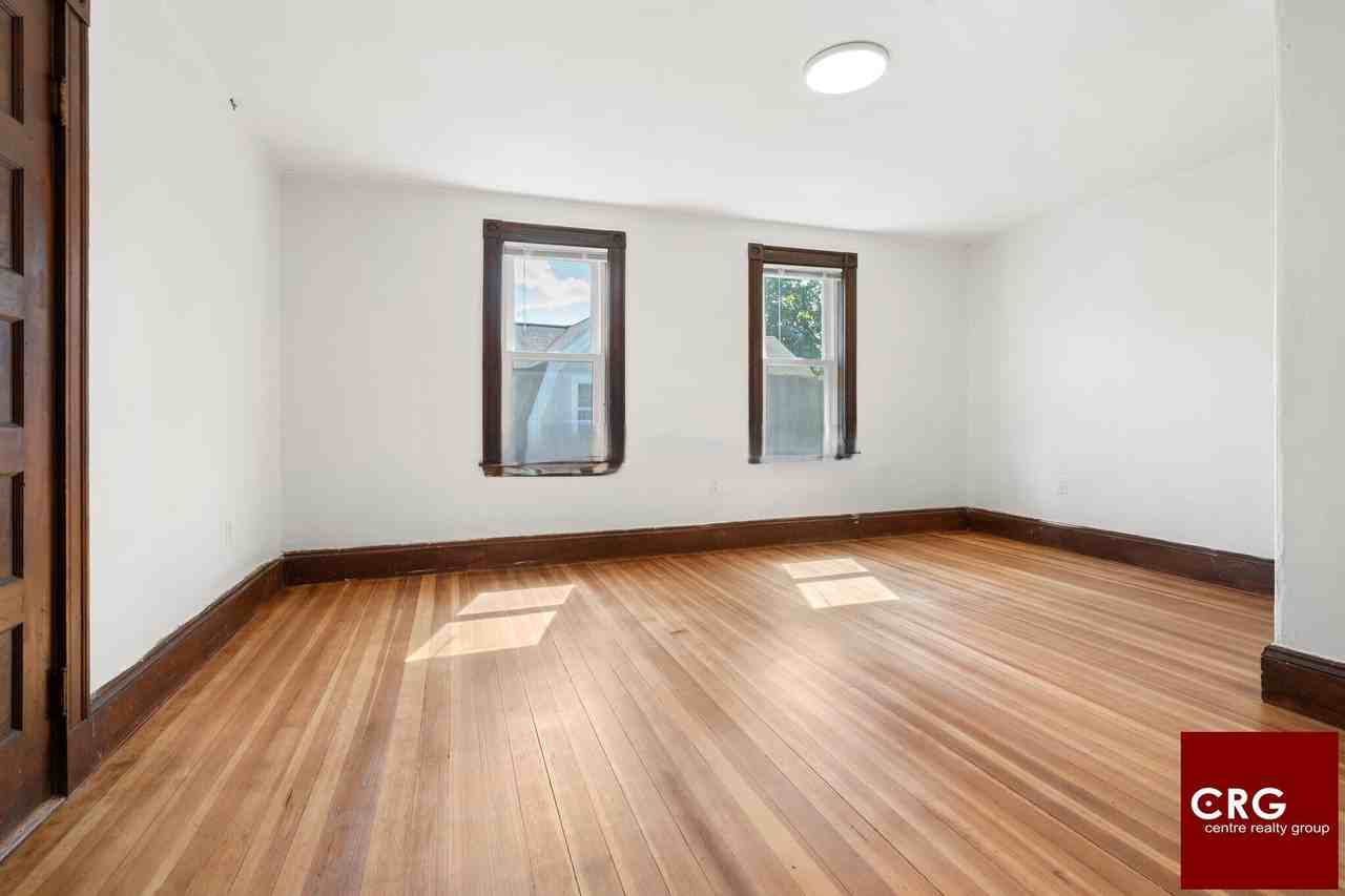 45 Packard Ave #1 - Photo 4 of 11