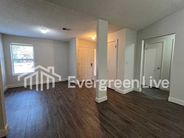 101 Caspia Ct - Photo 2 of 14
