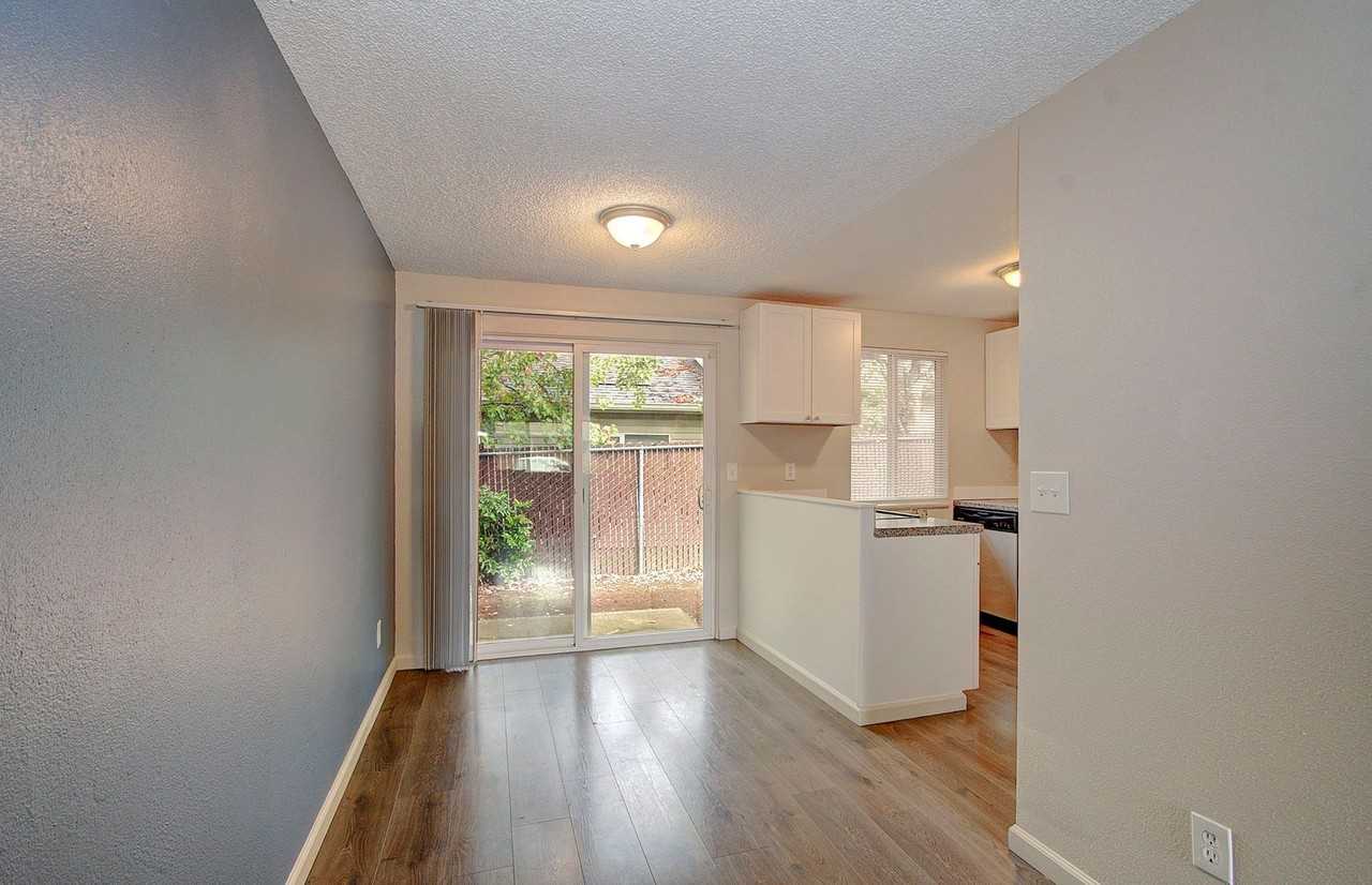 3512 Kauffman Ave #I - Photo 4 of 20