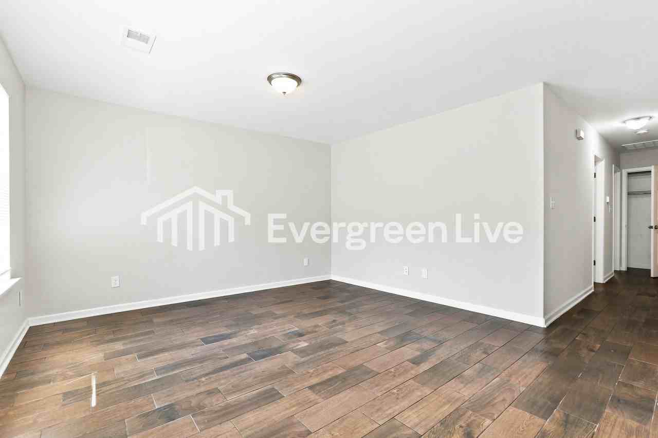 1294 Ridge Rd - Photo 3 of 15