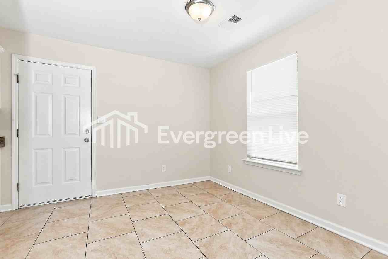 1294 Ridge Rd - Photo 4 of 15