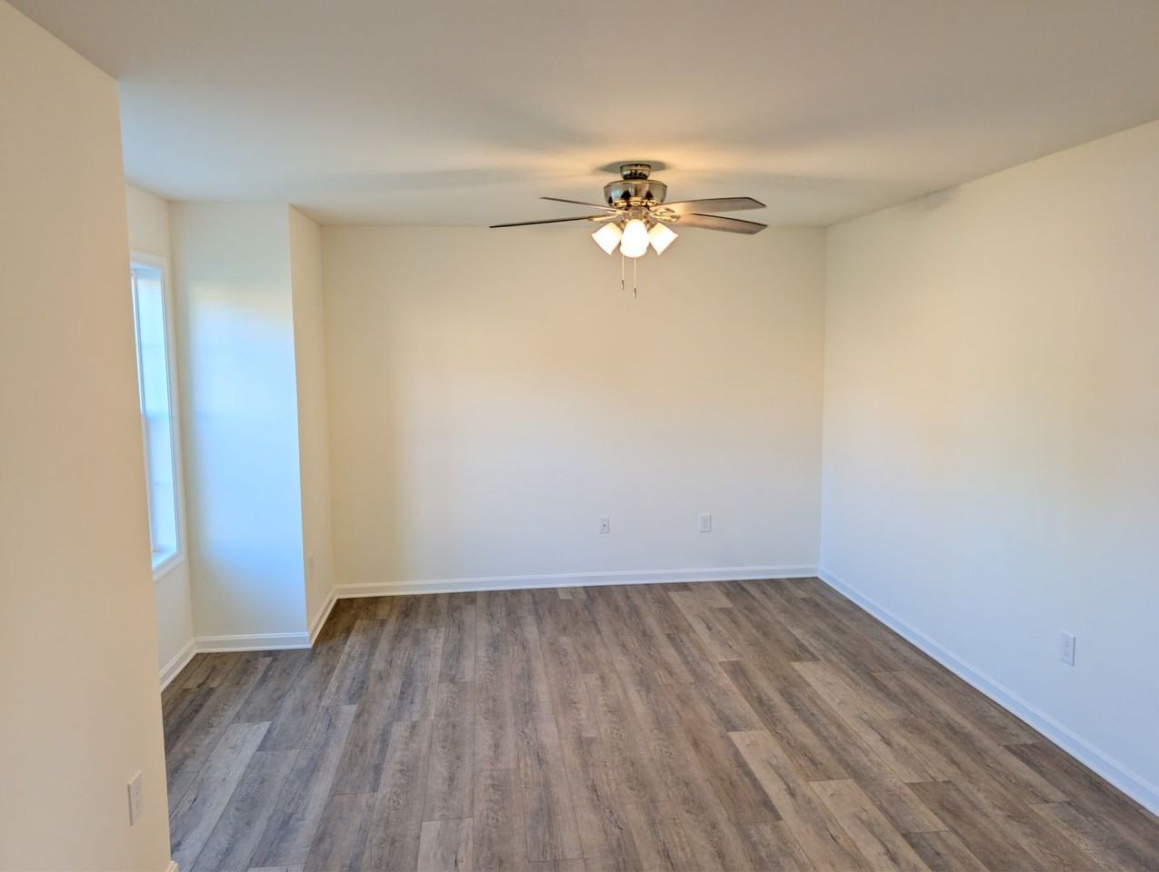 3625 Kortni Dr - Photo 6 of 17