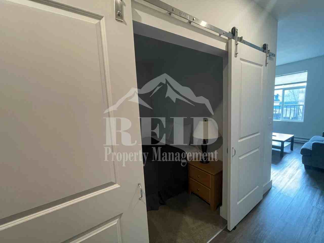602 4th St #2A - Photo 7 of 14