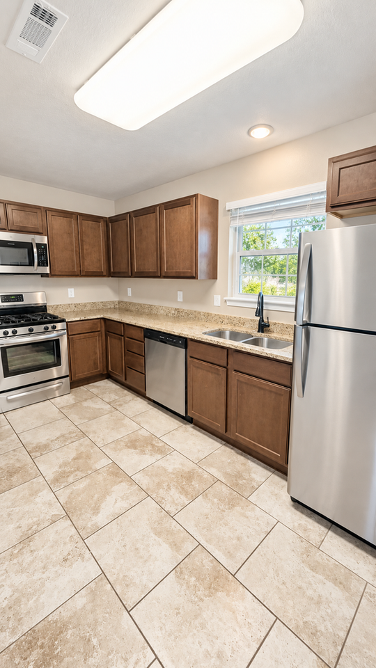 806 N Brook Drive - Photo 2 of 26
