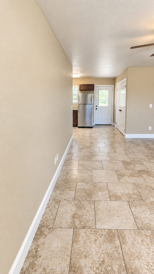 806 N Brook Drive - Photo 5 of 26