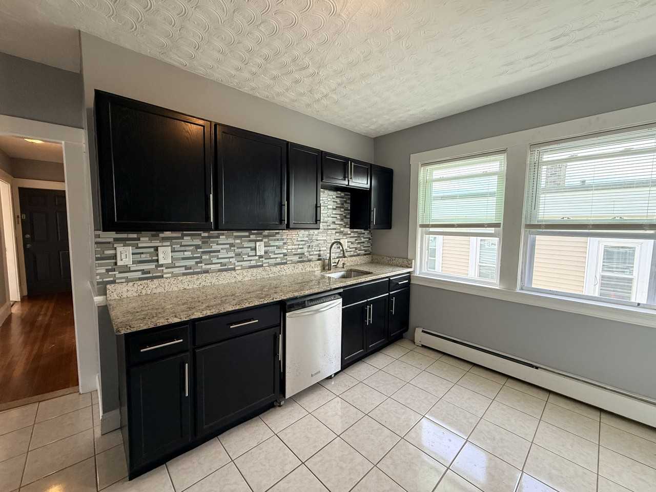 132 Homes Ave #3 - Photo 5 of 33