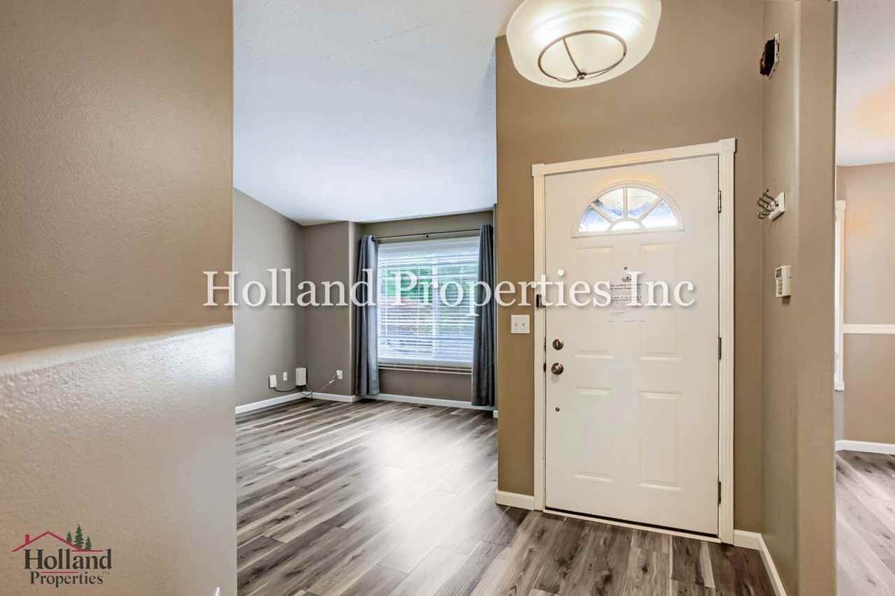 23190 Sw William Ave - Photo 5 of 29