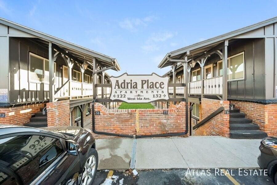 122-132 W Ida Avenue - Photo 4 of 19