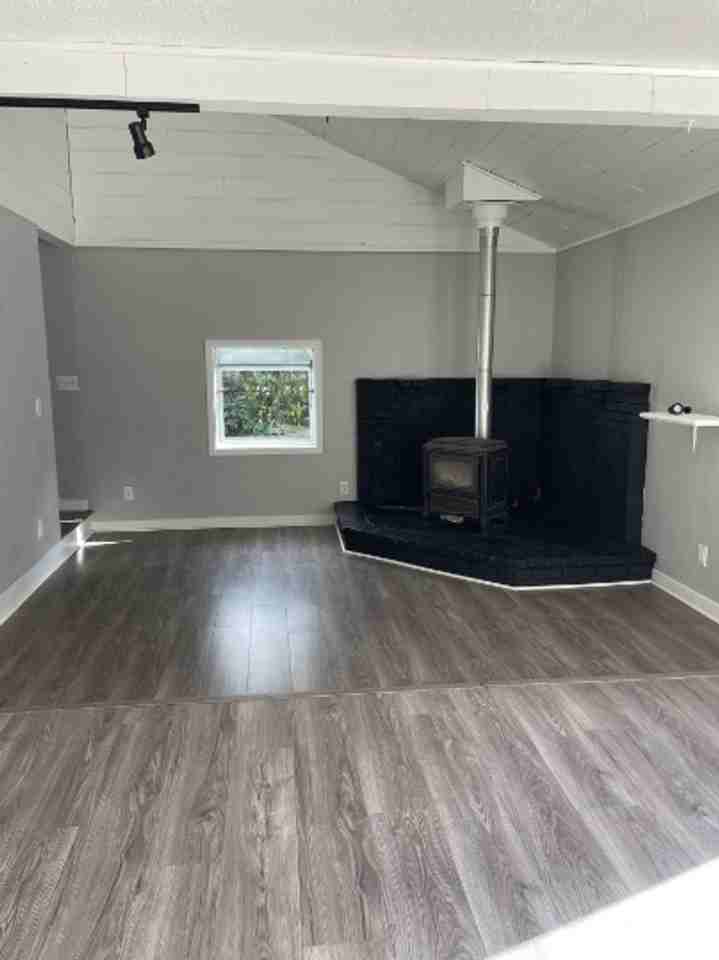 2306 Jefferson St - Photo 4 of 15