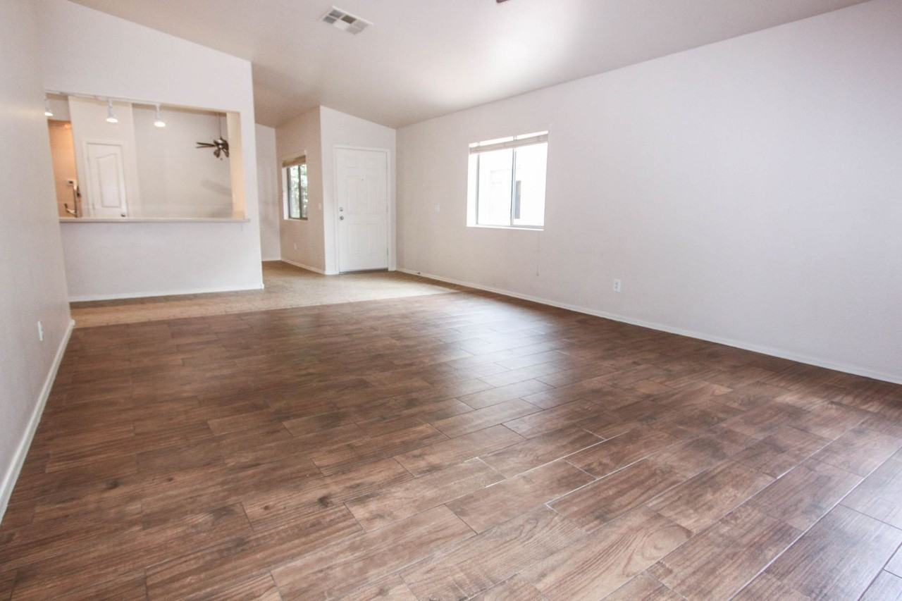 1379 Allerton Way - Photo 4 of 25