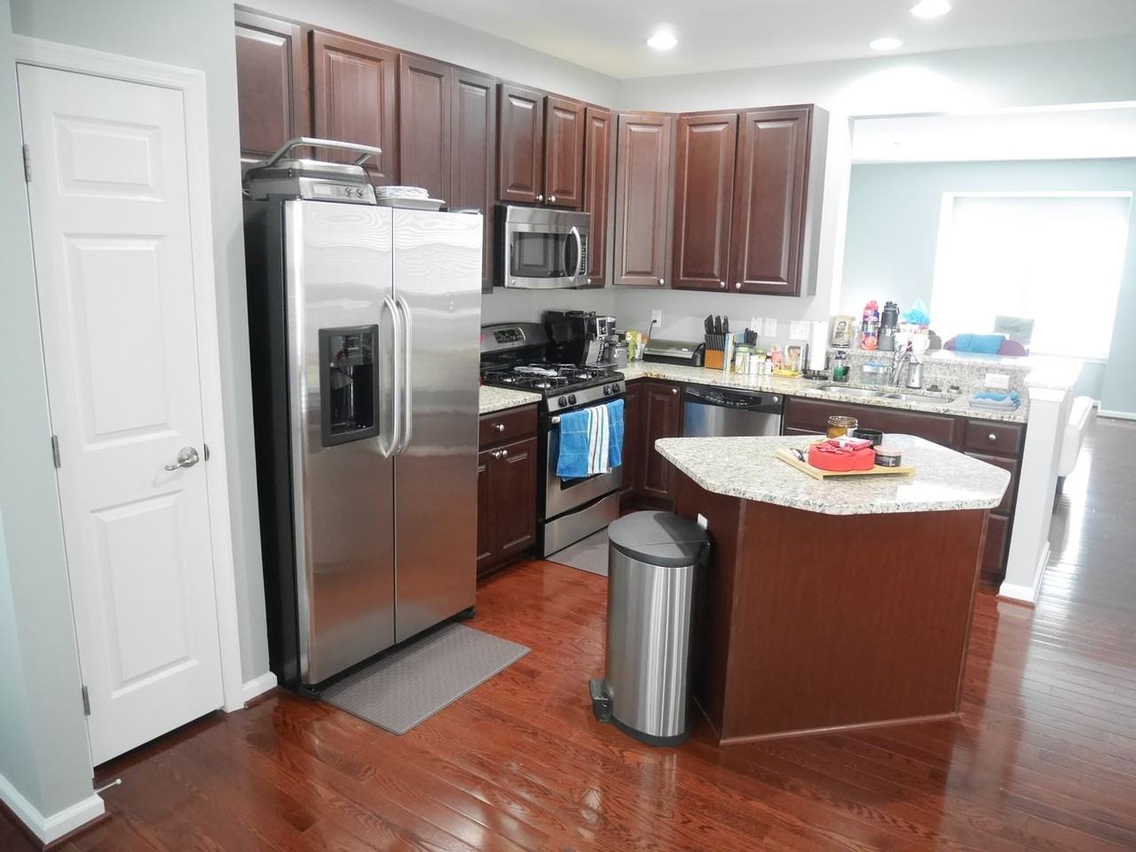 609 Switchman Dr - Photo 4 of 24