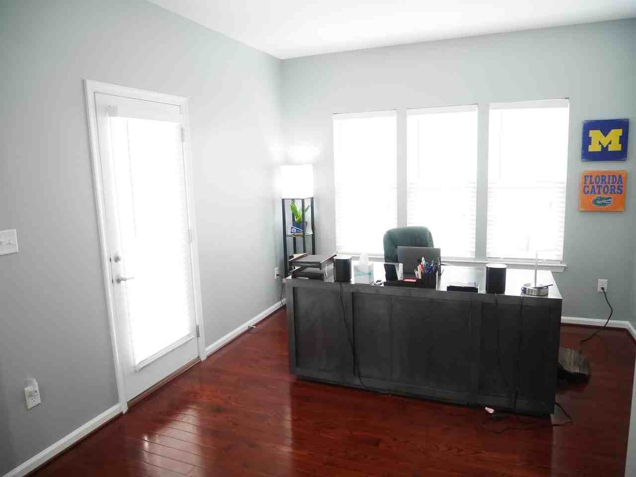 609 Switchman Dr - Photo 6 of 24