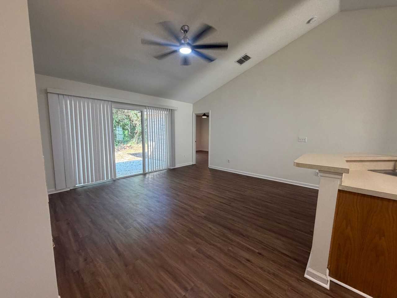 9B Wellham Ln - Photo 5 of 19